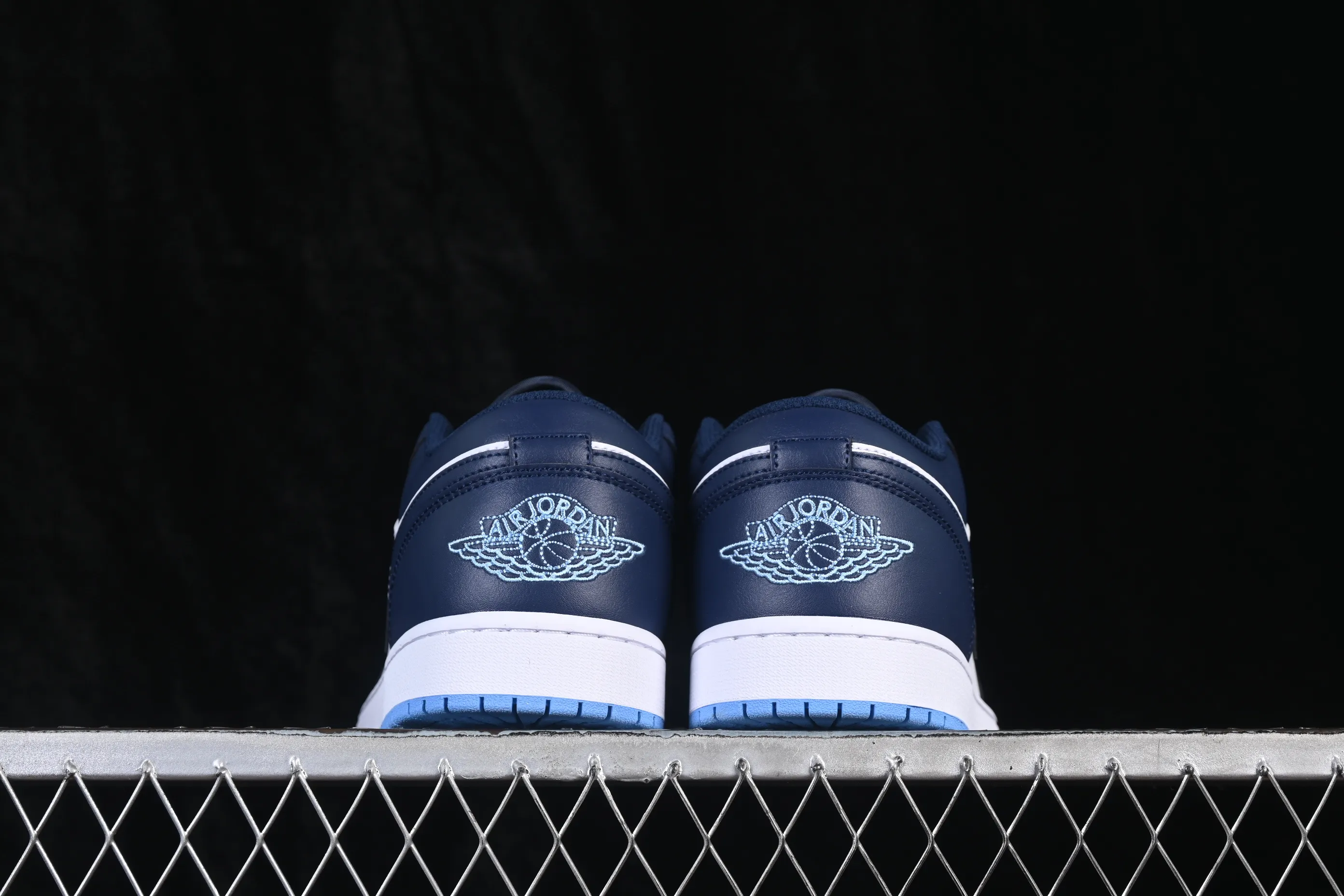 All categories Air Jordan Jordan series basketball shoes Air Jordan 1 Low Air Jordan 1 Low AJ1 Joe 1 white and blue low-top retro cultural basketball shoes 553558-404